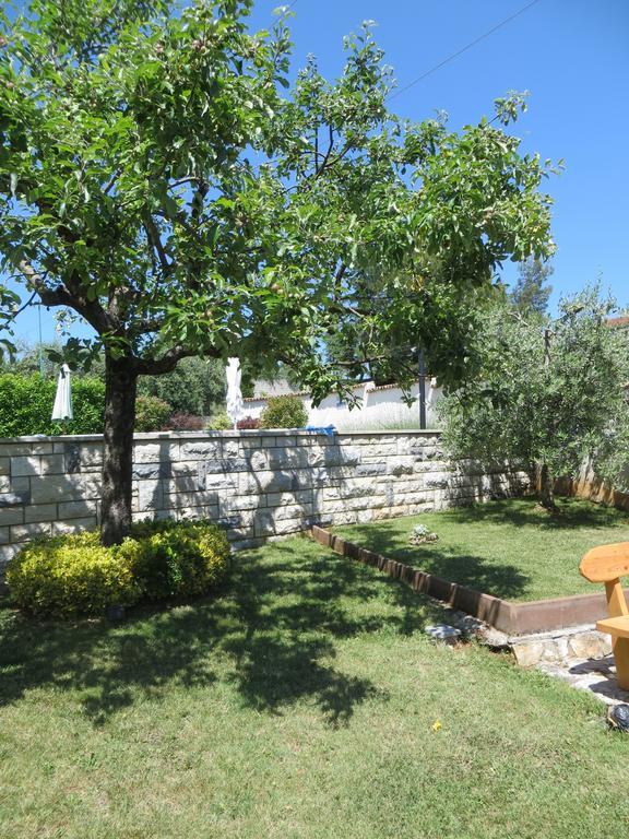 Apartments Sandra Poreč Eksteriør bilde